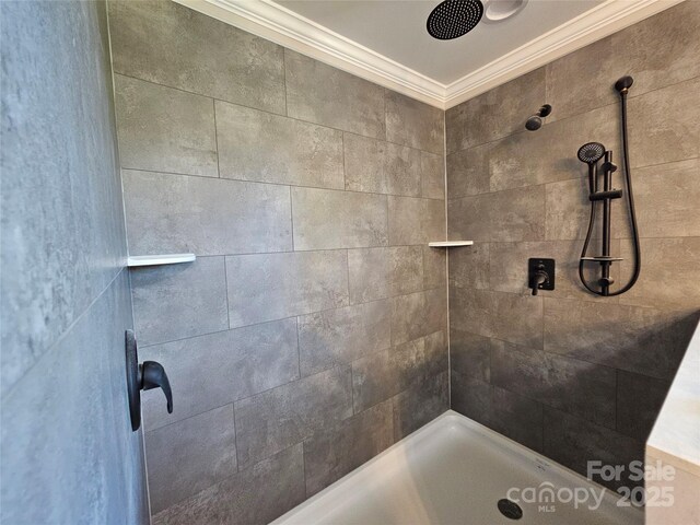 784 Severt Cir NE, Lenoir, NC 28645 - bathroom with crown molding and a tile shower