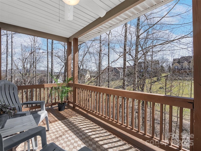 deck with a ceiling fan