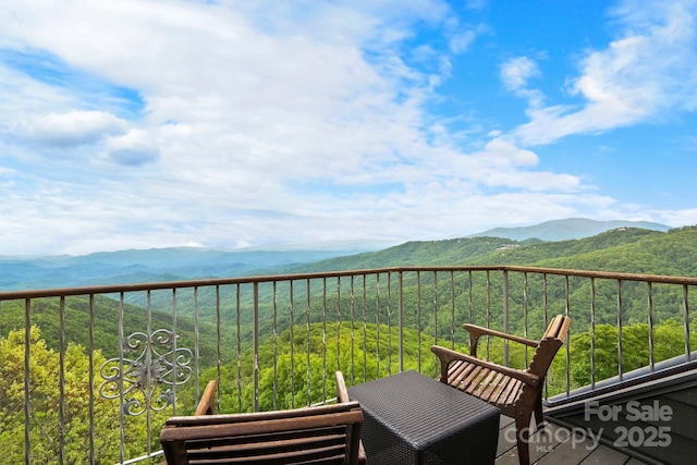 1245 Laurel Ln, Blowing Rock, NC 28605 - balcony featuring a mountain view