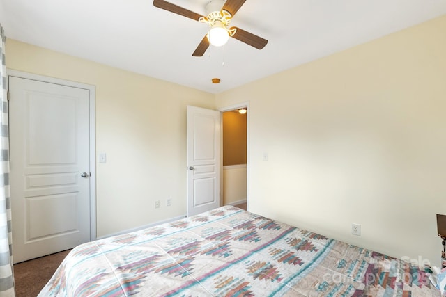 bedroom featuring carpet and a ceiling fan