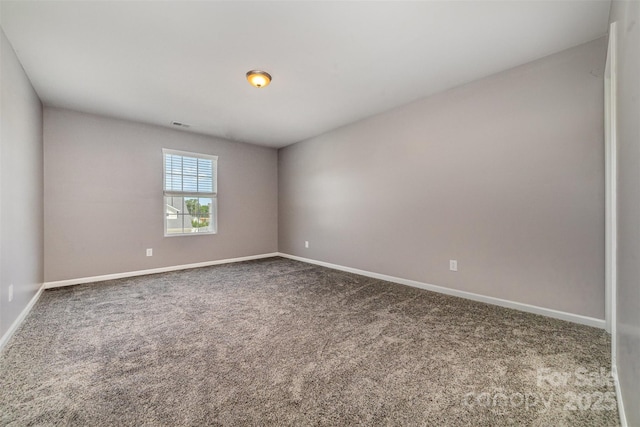 19113 Hawk Haven Ln, Charlotte, NC 28278 - carpeted empty room featuring baseboards