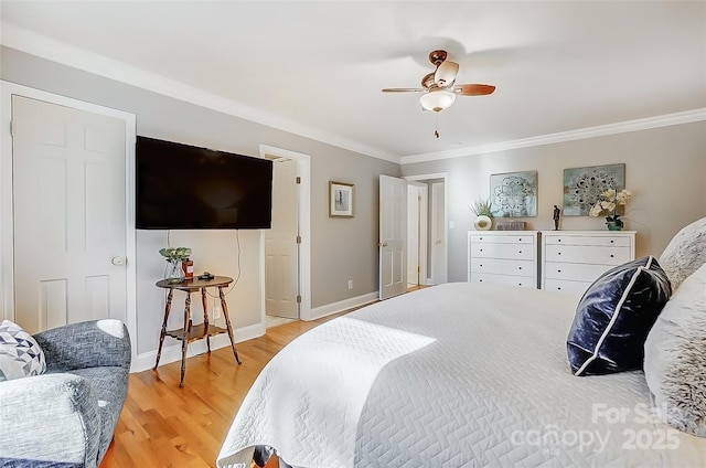 bedroom featuring light wood-type flooring, baseboards, ornamental molding, and a ceiling fan