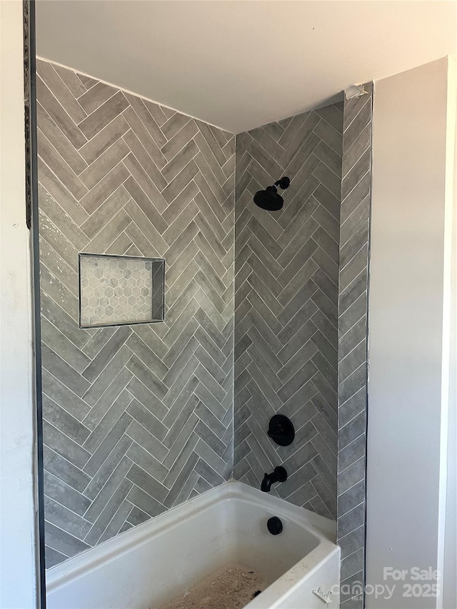 bathroom featuring shower / bathtub combination