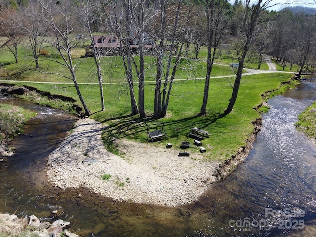 97 Circle E Ranch Rd, Burnsville, NC 28714