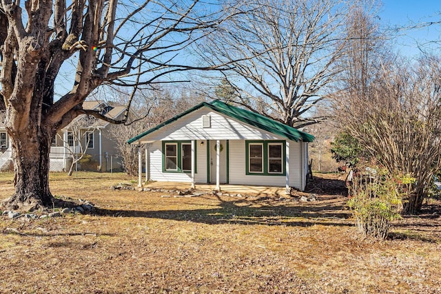 bungalow featuring a porch