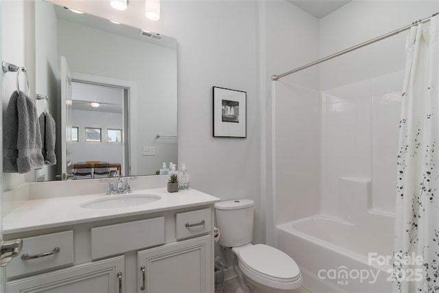 full bathroom with toilet, shower / bathtub combination with curtain, visible vents, and vanity