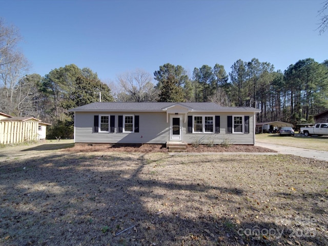 ranch-style home featuring entry steps and crawl space