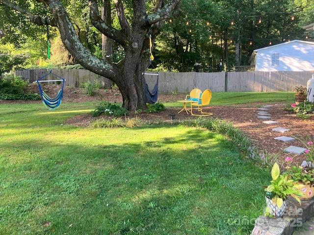 view of yard featuring fence