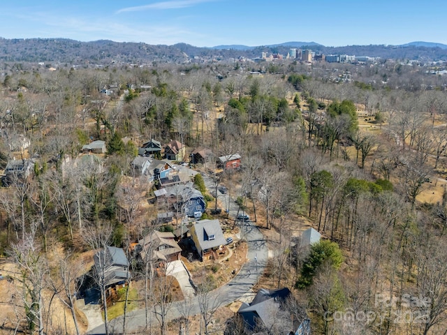 bird's eye view with a mountain view