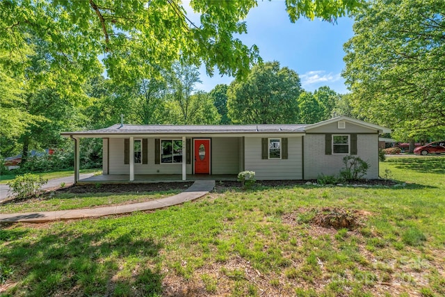 single story home featuring a front yard and a porch