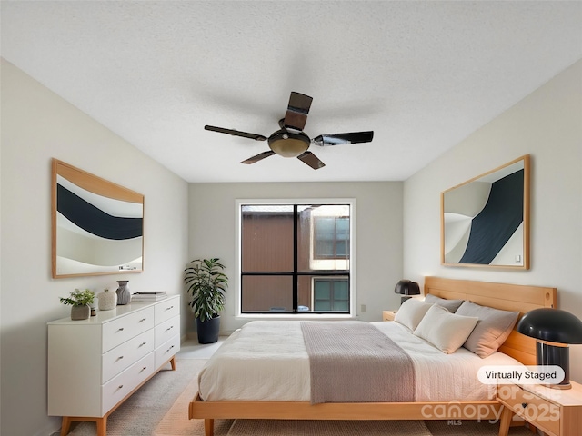 bedroom with a ceiling fan