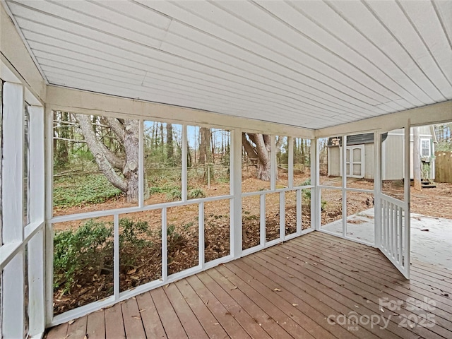 unfurnished sunroom with a healthy amount of sunlight