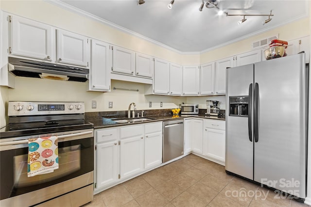 kitchen with stainless steel appliances, visible vents, ornamental molding, a sink, and under cabinet range hood