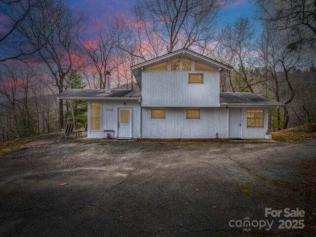 675 Foster Hill Dr, Hendersonville, NC 28739 - view of back of property