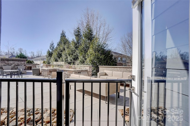 balcony featuring outdoor lounge area