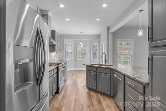 79 Mill Pond Way, Hendersonville, NC 28791 - kitchen featuring recessed lighting, stainless steel appliances, gray cabinets, a sink, and light wood-type flooring