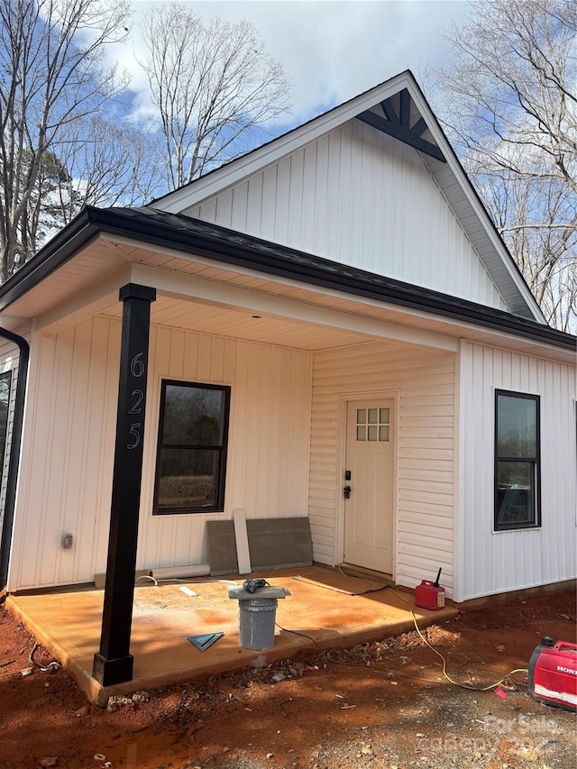 view of front of home with a porch