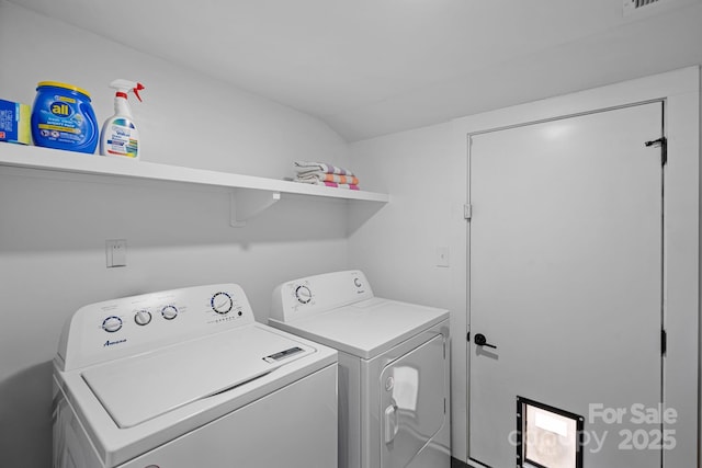 washroom with laundry area and washer and clothes dryer