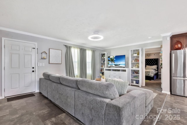 living area with ornamental molding and built in shelves