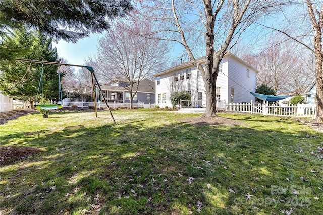 view of yard featuring fence