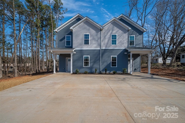 view of front of house featuring driveway