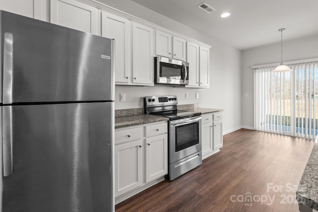 kitchen with recessed lighting, visible vents, white cabinetry, appliances with stainless steel finishes, and dark wood finished floors