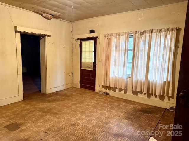2412 Daves Dr, Shelby, NC 28152 - spare room with visible vents