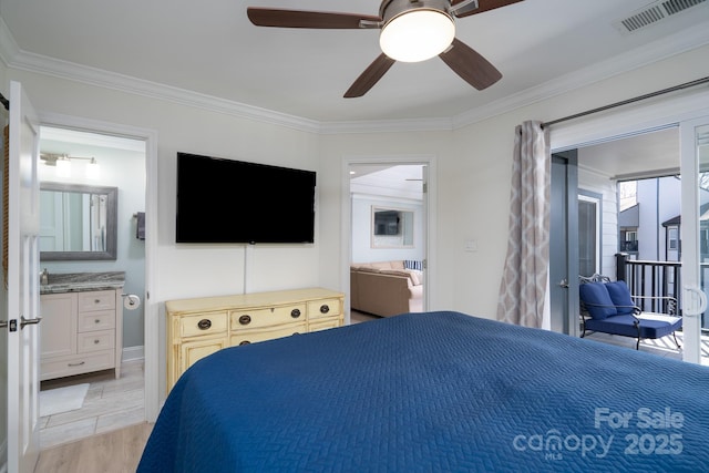 bedroom featuring light wood finished floors, ceiling fan, visible vents, and ornamental molding