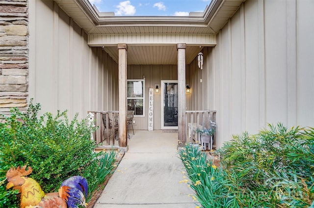 doorway to property with a porch