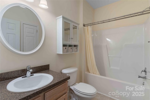 357 Beechnut Dr, Hendersonville, NC 28739 - full bath with vanity, toilet, and shower / bathtub combination with curtain