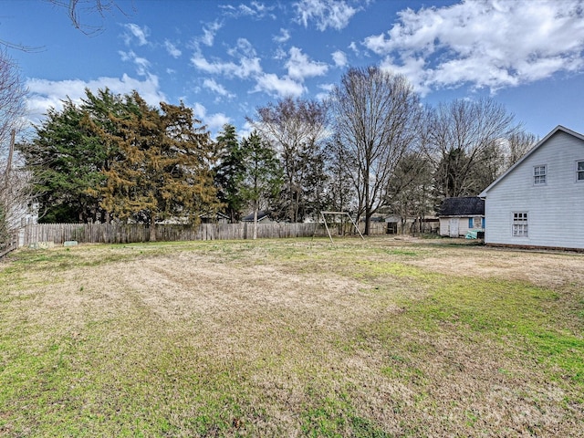 view of yard featuring fence