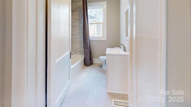 full bathroom featuring visible vents, tile patterned flooring, vanity, baseboards, and toilet