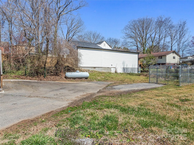 view of yard featuring fence