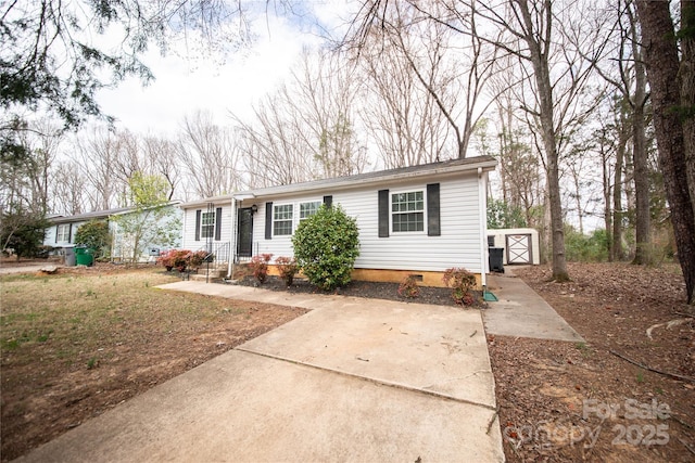 view of front of home with crawl space