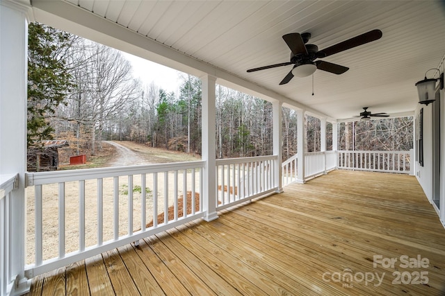 deck with ceiling fan