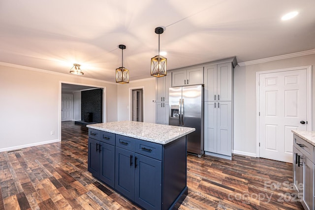 kitchen featuring dark wood-style floors, crown molding, baseboards, and stainless steel fridge with ice dispenser