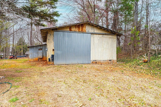 view of outdoor structure with an outdoor structure