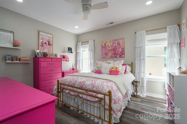 bedroom featuring visible vents, recessed lighting, ceiling fan, and wood finished floors