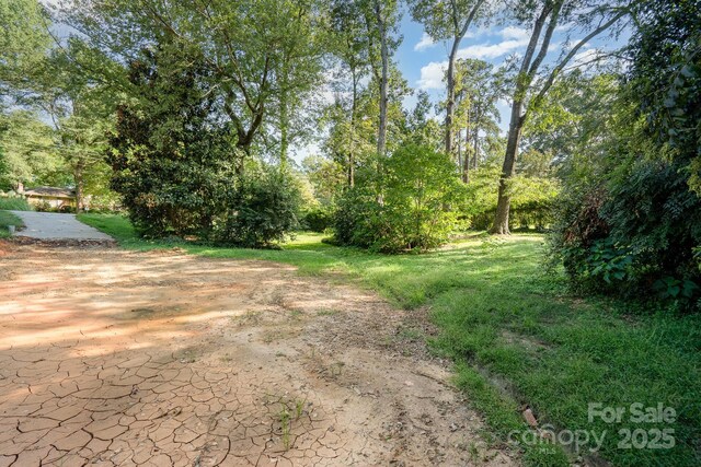 3010 Parkstone Dr, Charlotte, NC 28210