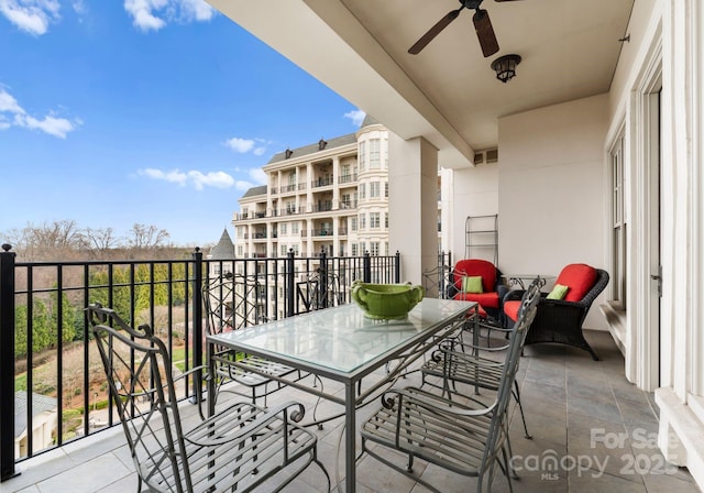 balcony featuring ceiling fan