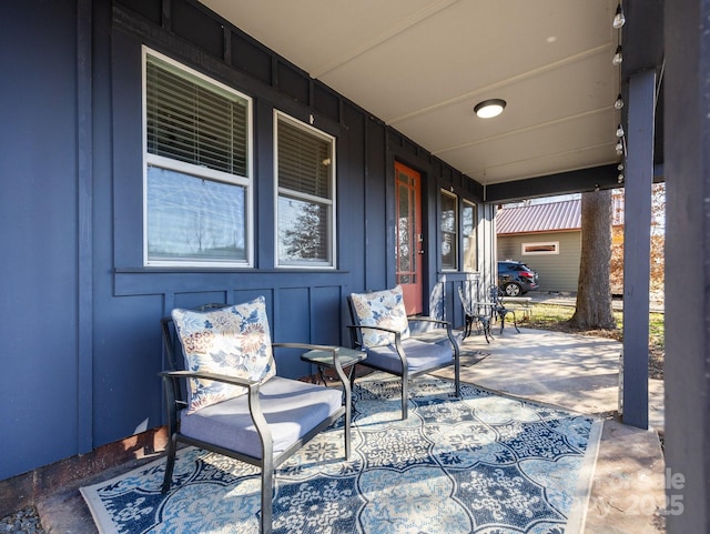 view of patio / terrace featuring covered porch