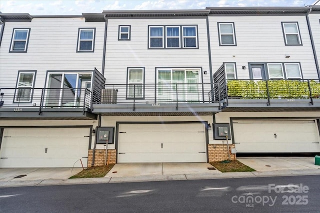 view of front of home featuring an attached garage