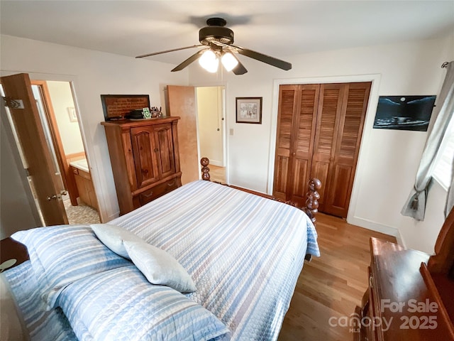 bedroom with baseboards, a closet, light wood finished floors, and ceiling fan