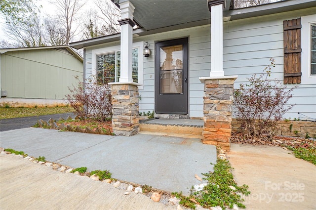 view of property entrance