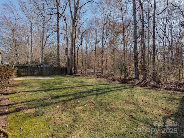 view of yard featuring fence