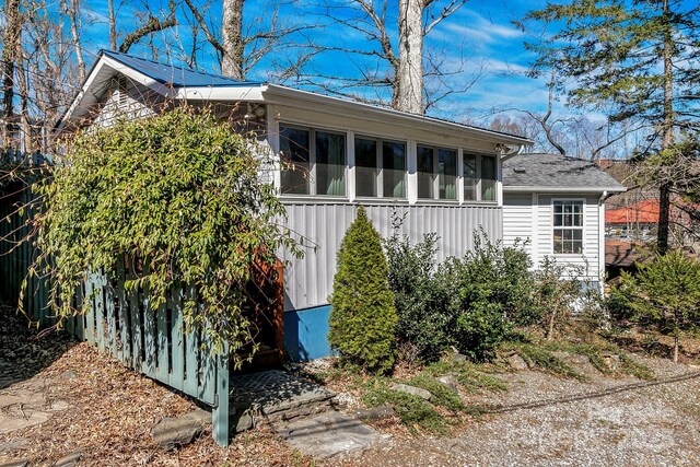 24 Rhododendron Dr, Asheville, NC 28805 - photo 4
