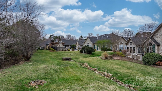 824 Wynnshire Dr Unit D, Hickory, NC 28601 - view of green lawn