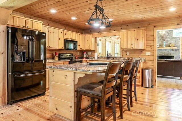 2117 Deep Woods Dr, Hendersonville, NC 28739 - photo 33