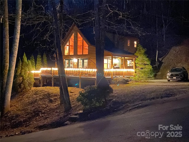 view of front of house with a porch