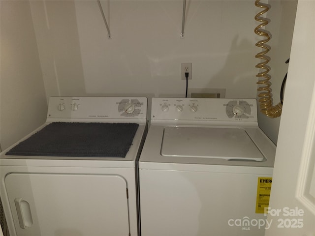 laundry room with laundry area and washer and dryer